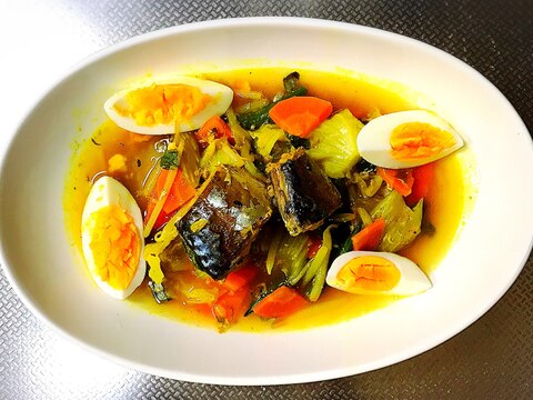 【一品で一食分の野菜と蛋白質】サバ缶カレースープ